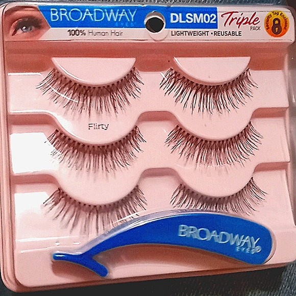 Eyelashes - Picture 1 of 2